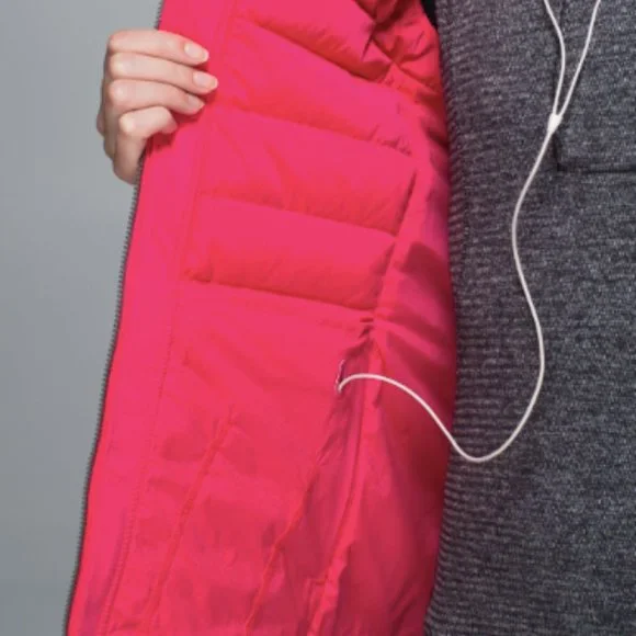 (2351) LULULEMON Fluffed Up Vest in BOOM JUICE Sz 4 ** - Picture 4 of 13